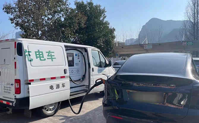 巴彦汽车搭电